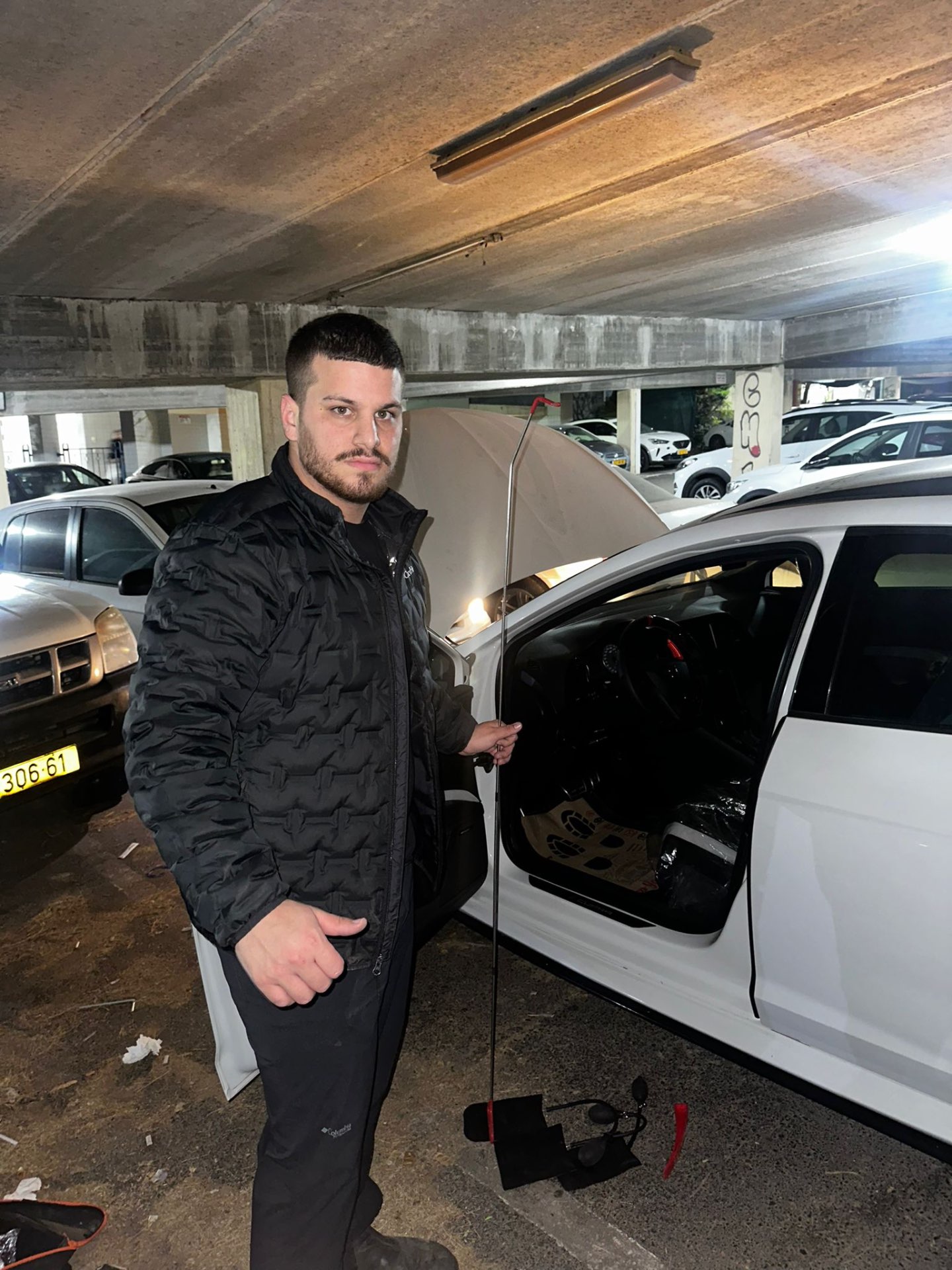 גימי המנעולן, מנעולן רכב מוסמך בצפון